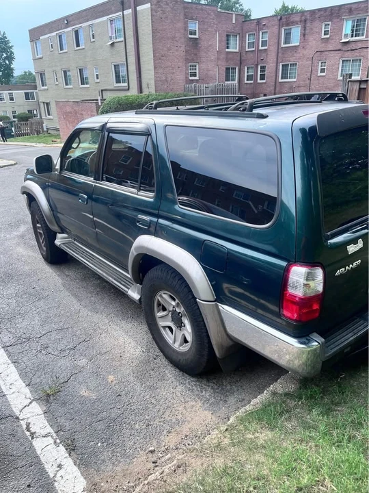 2002 Toyota 4Runner 3rd Gen - Image 2 of 3