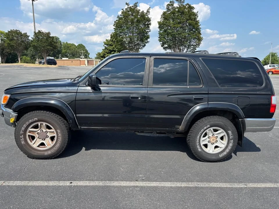 2002 Toyota 4Runner 3rd Gen - Image 2 of 10