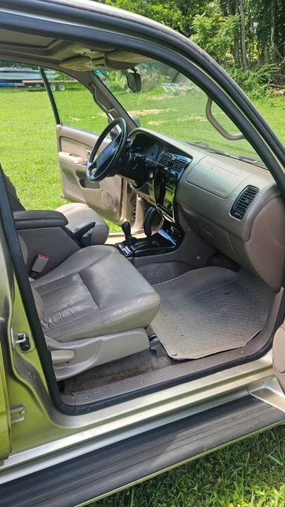 2002 Toyota 4Runner 3rd Gen - Image 5 of 9