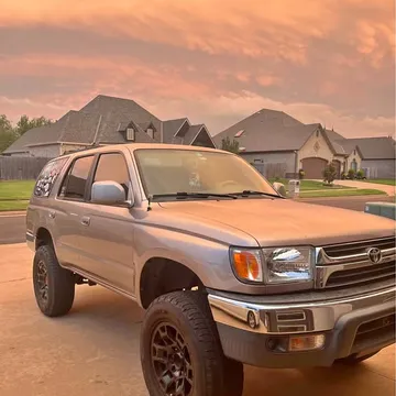 2002 Toyota 4Runner SR5