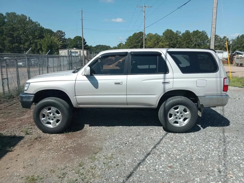 2002 Toyota 4Runner 3rd Gen - Image 2 of 7