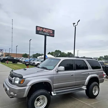 2002 Toyota 4Runner SR5