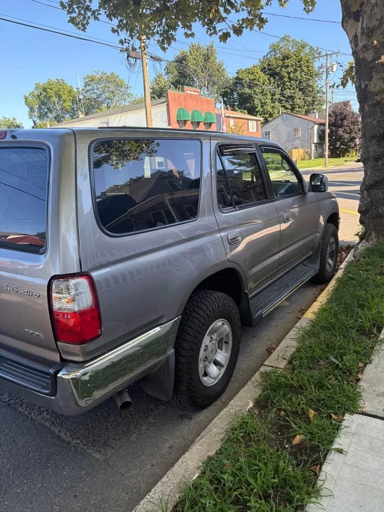 2002 Toyota 4Runner 3rd Gen - Image 2 of 11