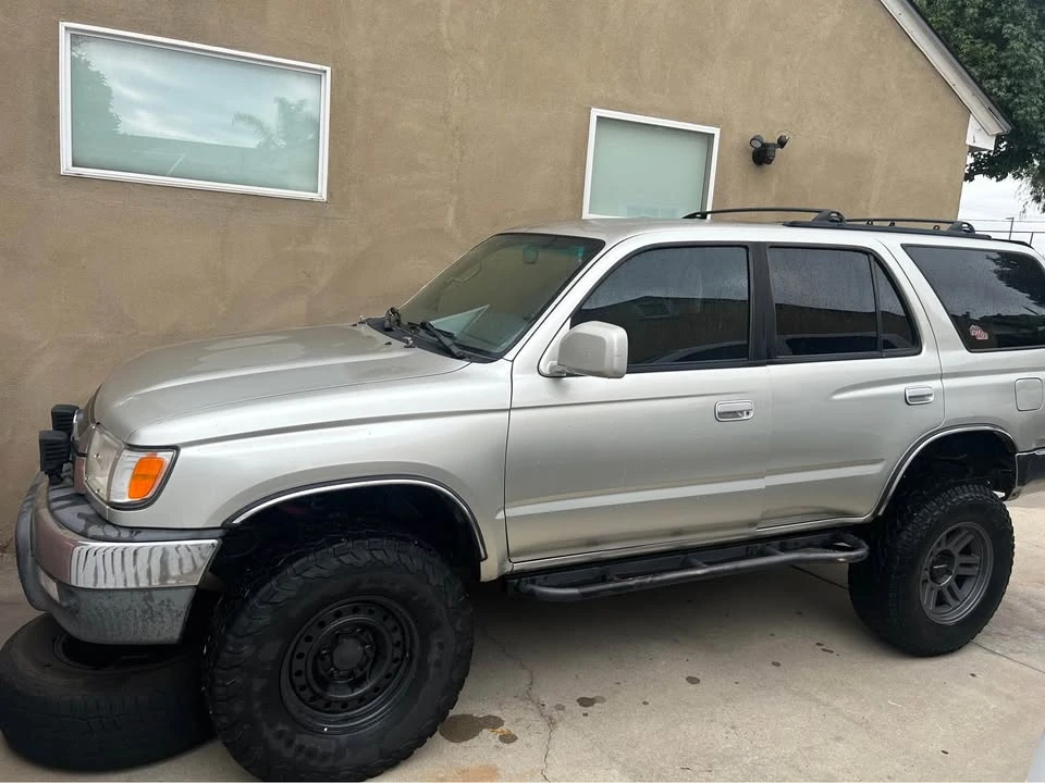 2002 Toyota 4Runner 3rd Gen - Image 2 of 5