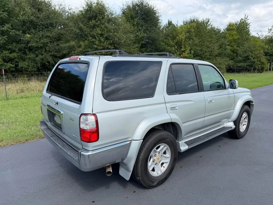 2002 Toyota 4Runner 3rd Gen - Image 5 of 12