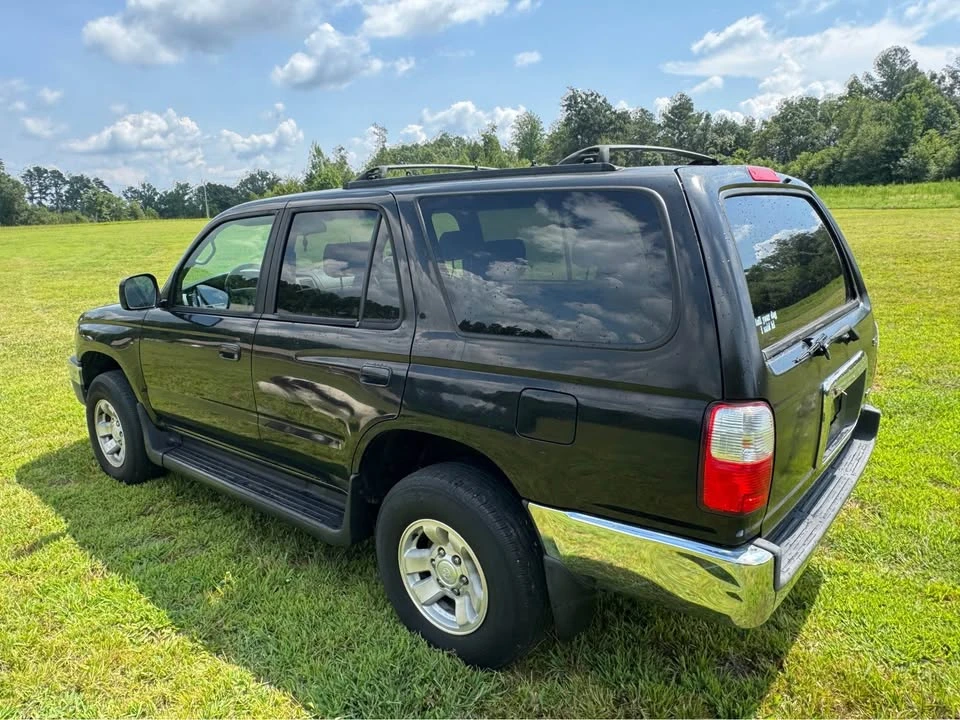 2002 Toyota 4Runner 3rd Gen - Image 5 of 12