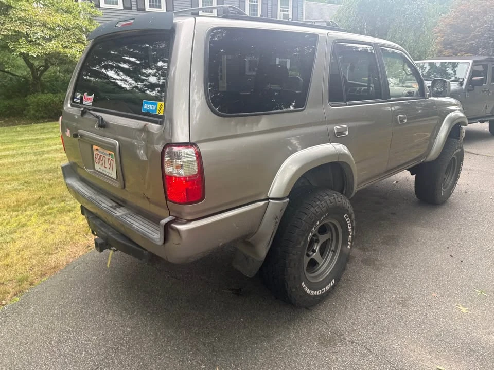 2002 Toyota 4Runner 3rd Gen - Image 5 of 11