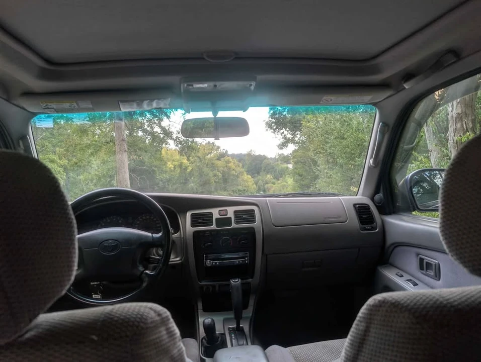 2002 Toyota 4Runner 3rd Gen - Image 8 of 15