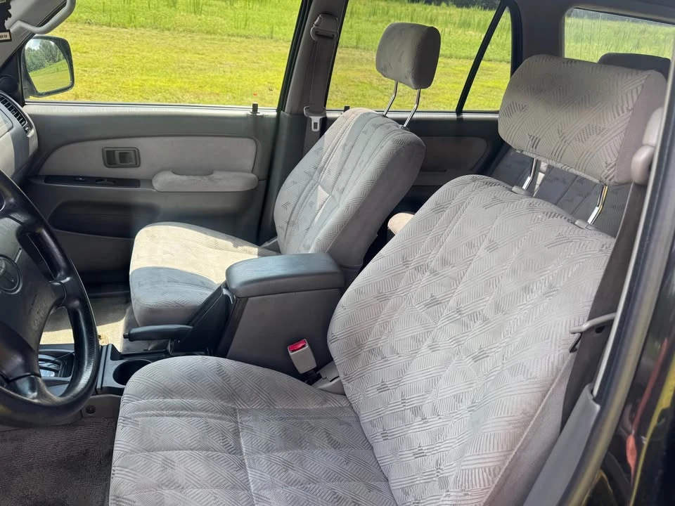 2002 Toyota 4Runner 3rd Gen - Image 9 of 12
