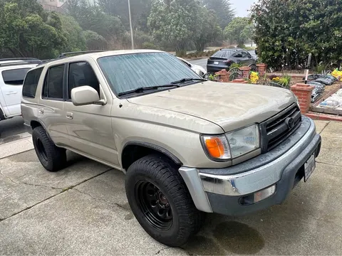 2002 Toyota 4Runner SR5 Sport Utility 4D