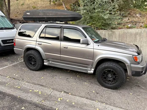 2002 Toyota 4Runner SR5 Sport Utility 4D