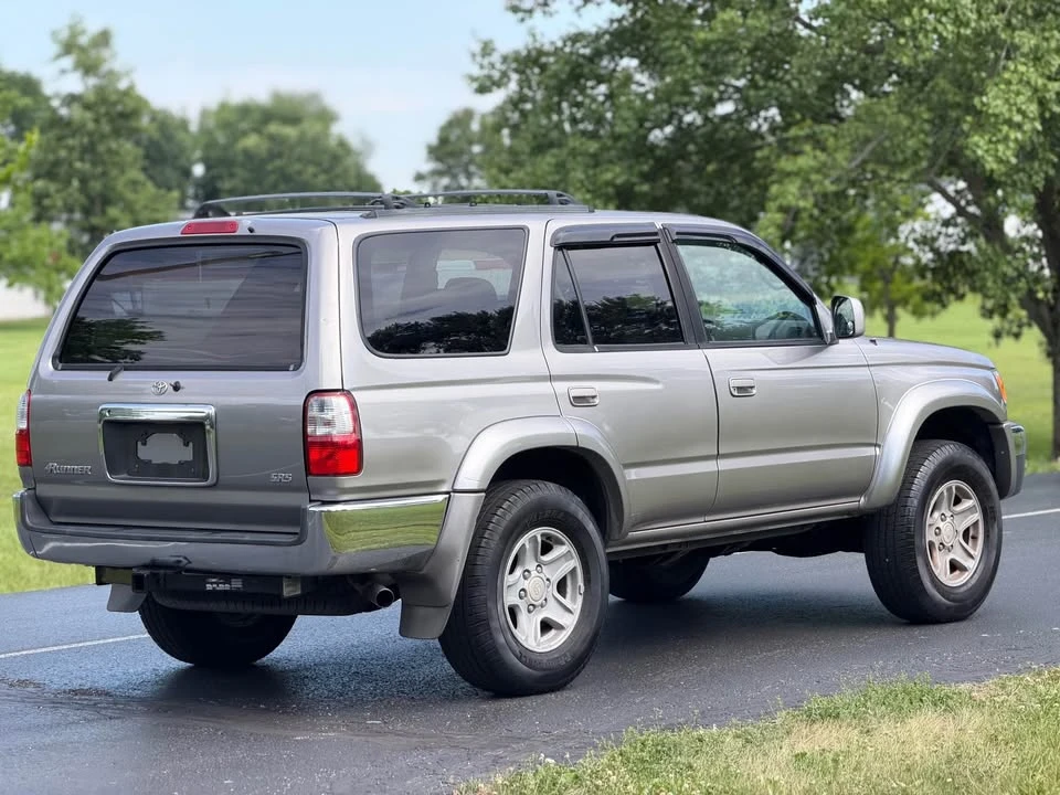 2002 Toyota 4Runner 3rd Gen - Image 5 of 14