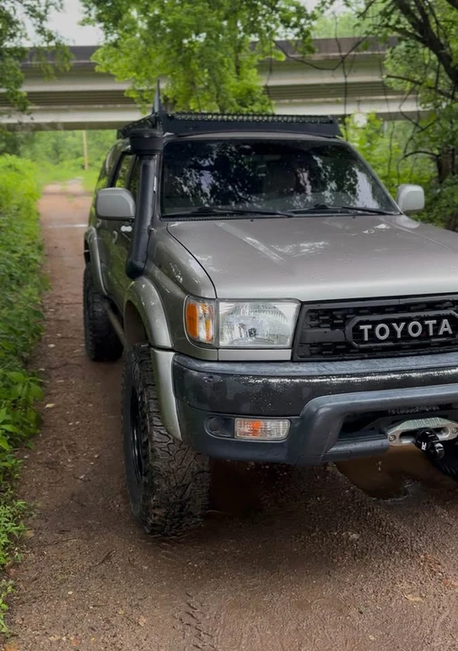 2002 Toyota 4Runner 3rd Gen - Image 4 of 11