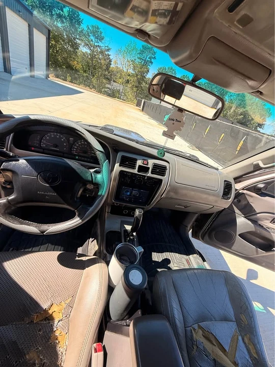 2002 Toyota 4Runner 3rd Gen - Image 12 of 14