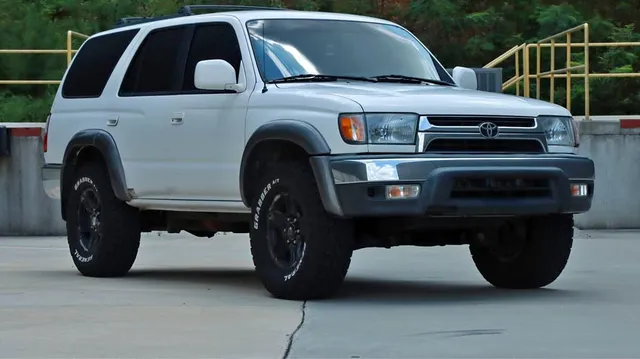 2002 Toyota 4Runner SR5 Sport Utility 4D