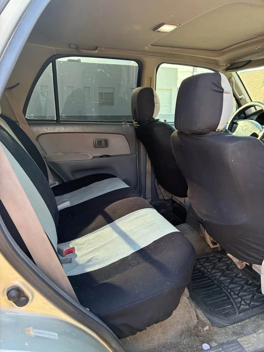2002 Toyota 4Runner 3rd Gen - Image 8 of 10