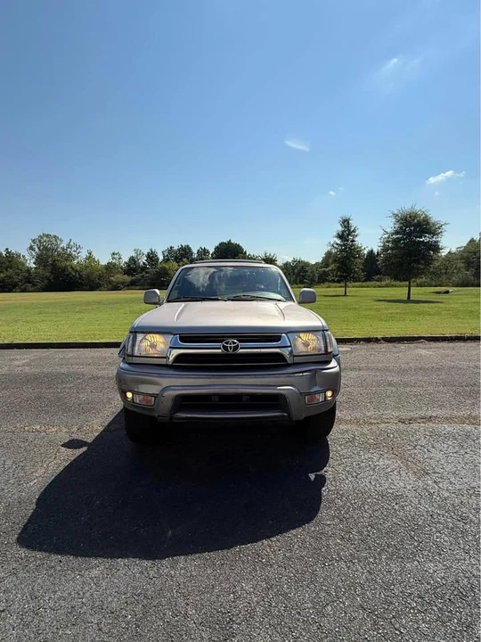 2002 Toyota 4Runner 3rd Gen - Image 3 of 10
