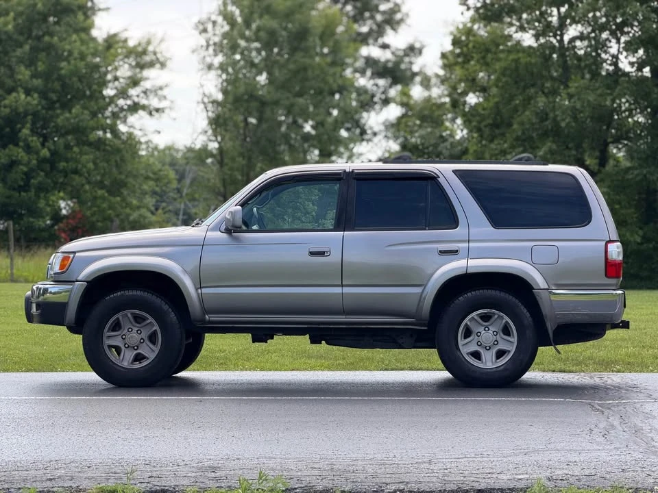 2002 Toyota 4Runner 3rd Gen - Image 8 of 14