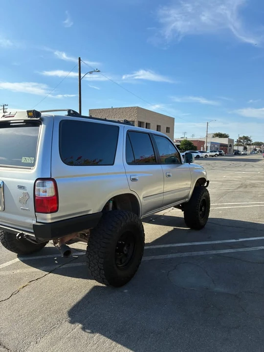 2002 Toyota 4Runner 3rd Gen - Image 2 of 10