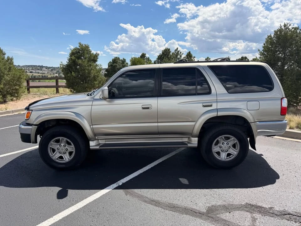 2002 Toyota 4Runner 3rd Gen - Image 4 of 12