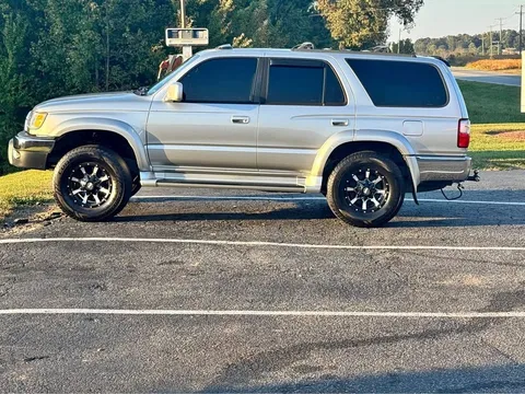 2002 Toyota 4Runner SR5 Sport Utility 4D