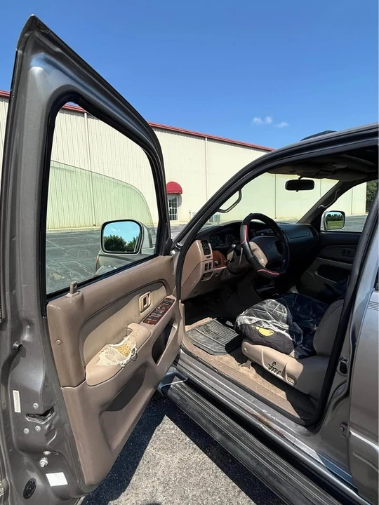 2002 Toyota 4Runner 3rd Gen - Image 5 of 10