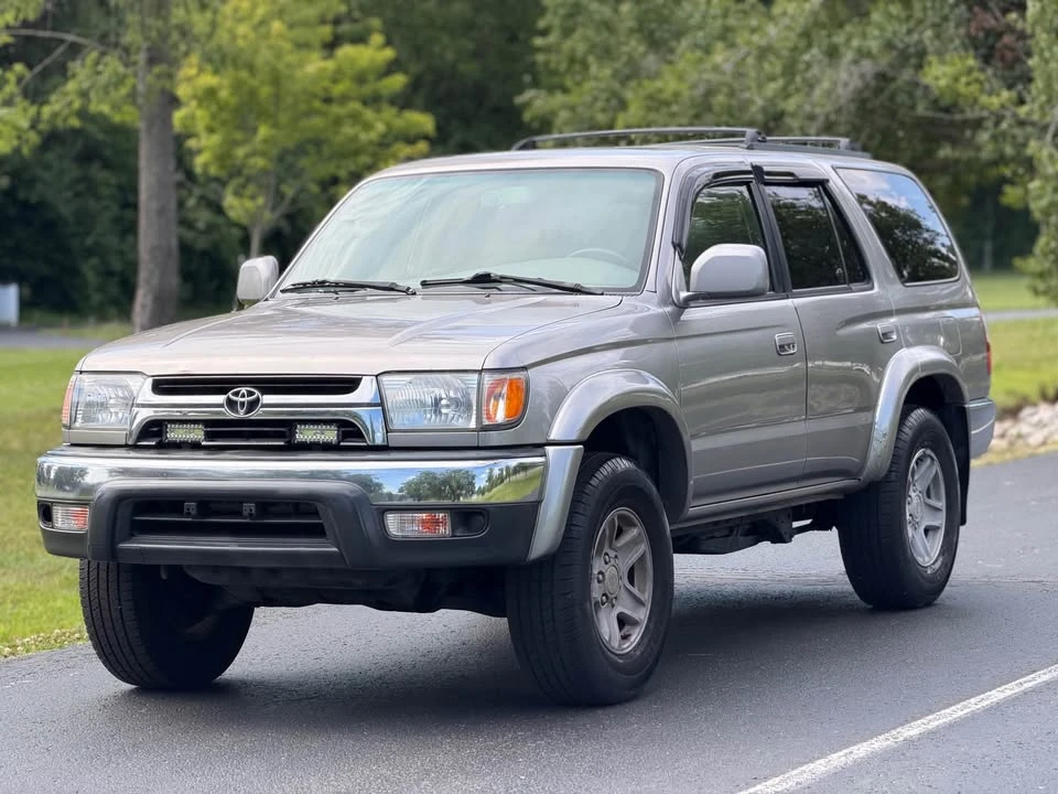 2002 Toyota 4Runner 3rd Gen - Image 2 of 14
