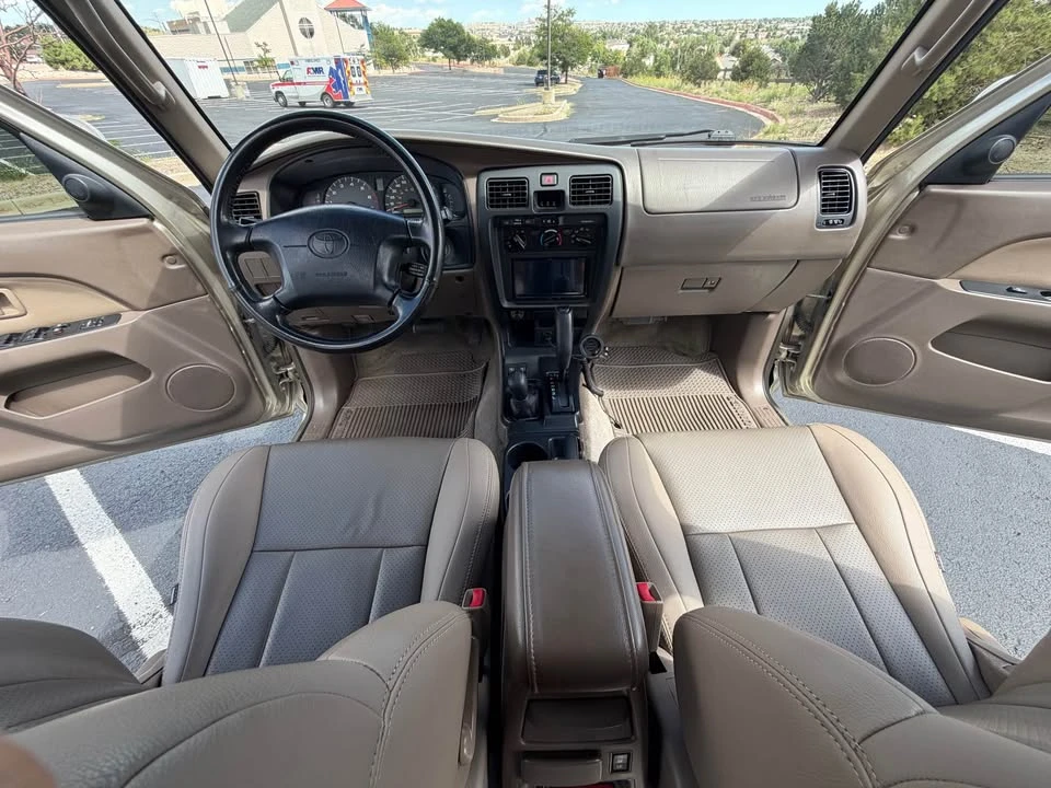 2002 Toyota 4Runner 3rd Gen - Image 9 of 12