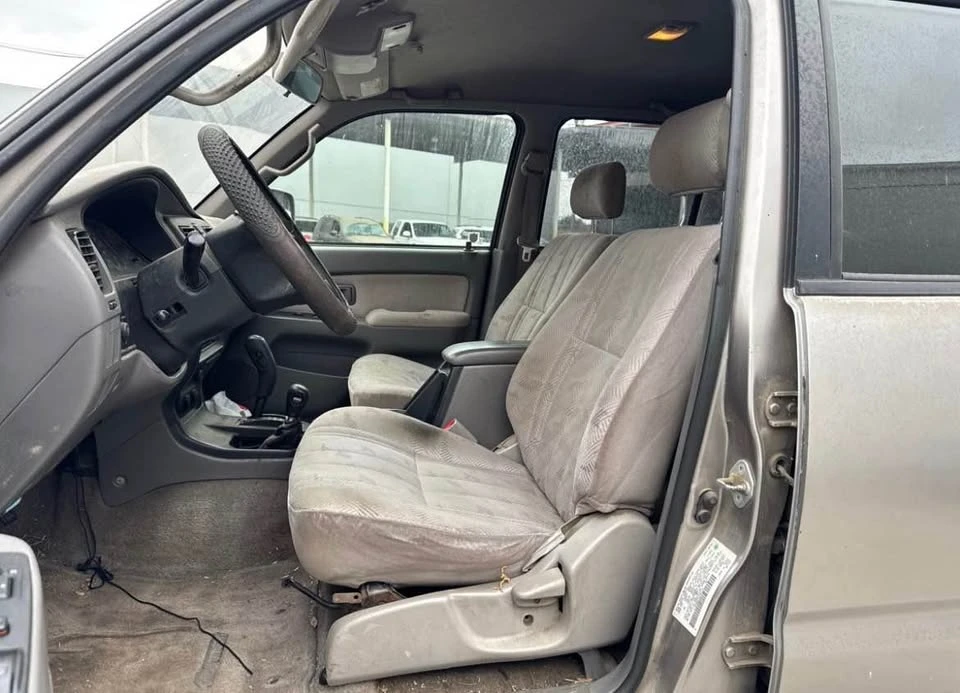 2002 Toyota 4Runner 3rd Gen - Image 6 of 11