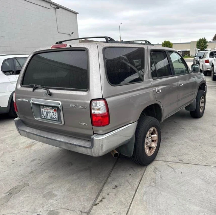 2002 Toyota 4Runner 3rd Gen - Image 3 of 11