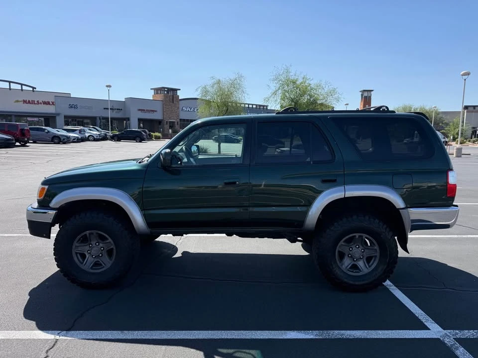 2002 Toyota 4Runner 3rd Gen - Image 4 of 9