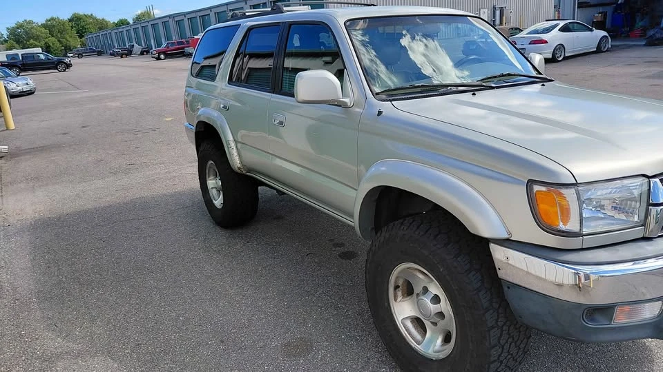 2002 Toyota 4Runner 3rd Gen - Image 3 of 13