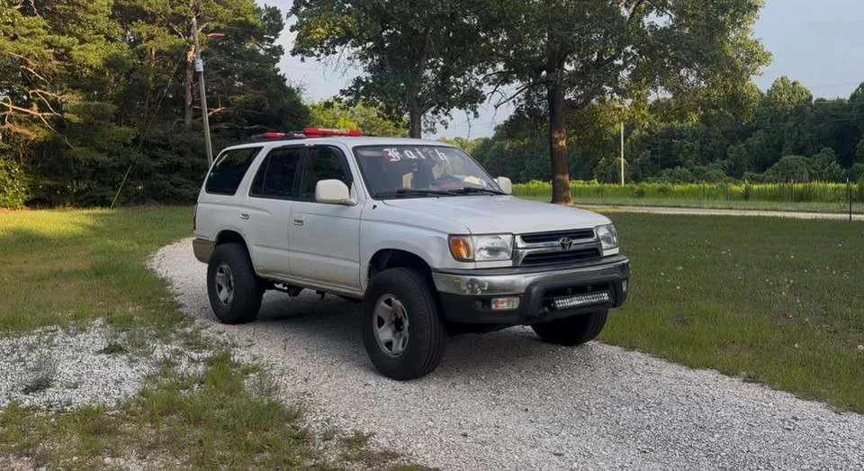 2002 Toyota 4Runner 3rd Gen - Image 3 of 4