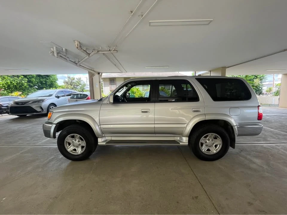 2002 Toyota 4Runner 3rd Gen - Image 2 of 10