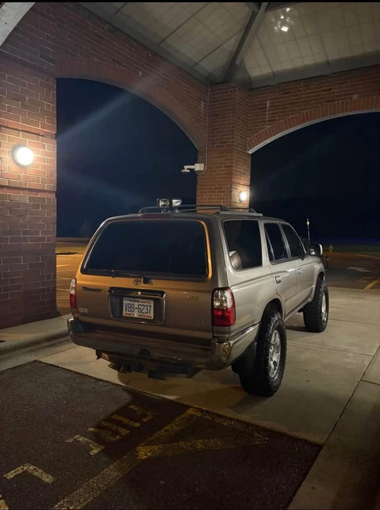2002 Toyota 4Runner 3rd Gen - Image 3 of 13