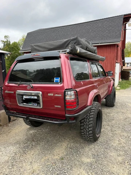 2002 Toyota 4Runner 3rd Gen - Image 2 of 9