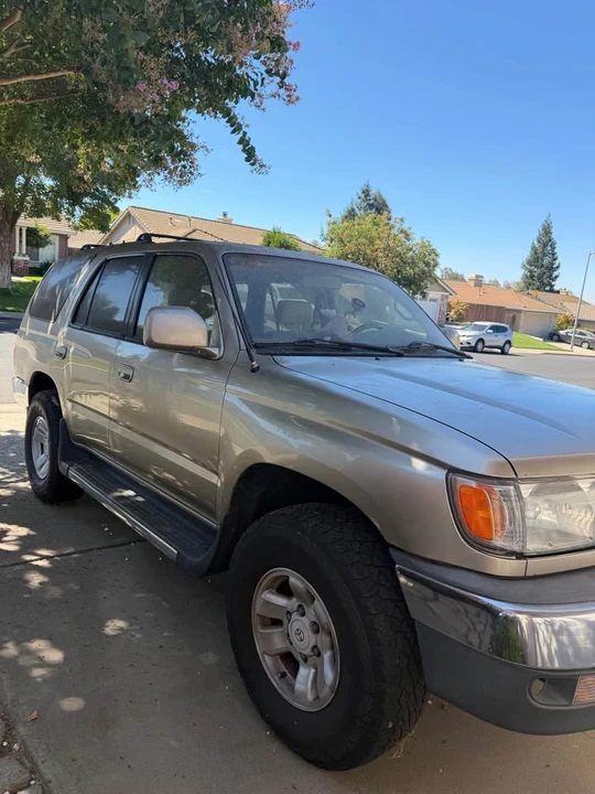 2002 Toyota 4Runner 3rd Gen - Image 5 of 15