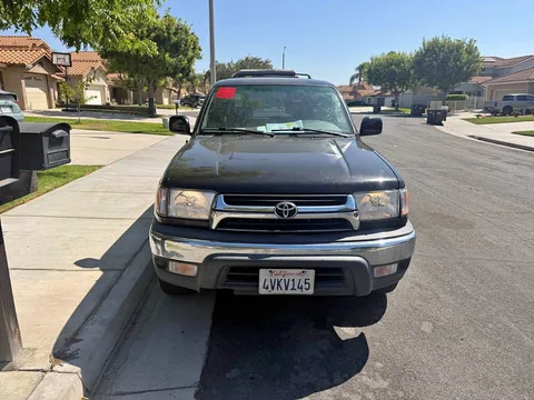 2002 Toyota 4Runner SR5 Sport Utility 4D