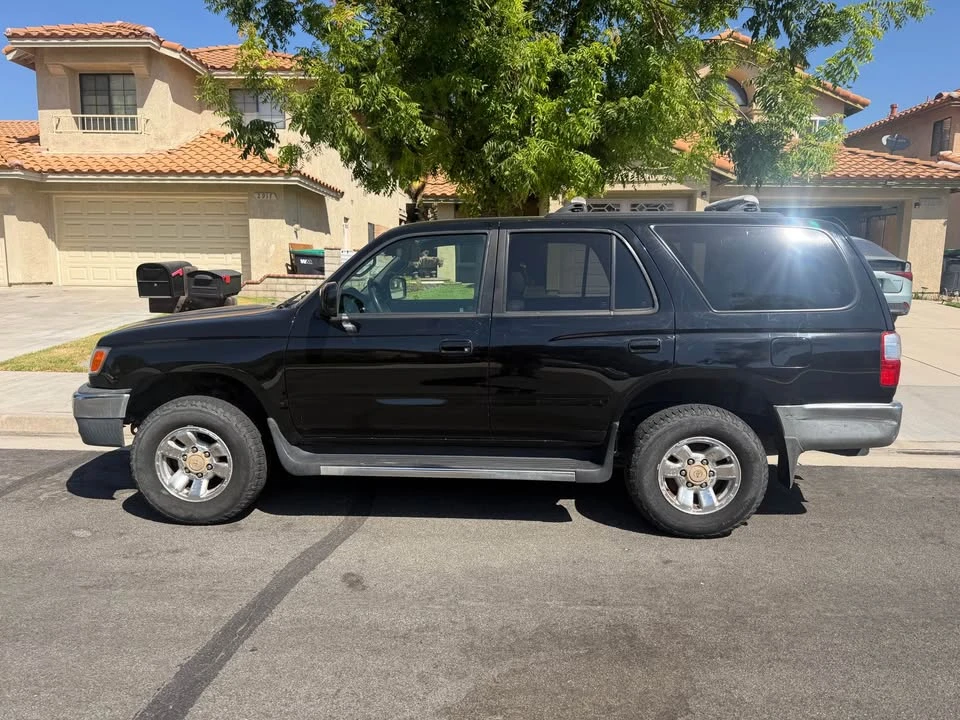 2002 Toyota 4Runner 3rd Gen - Image 4 of 8