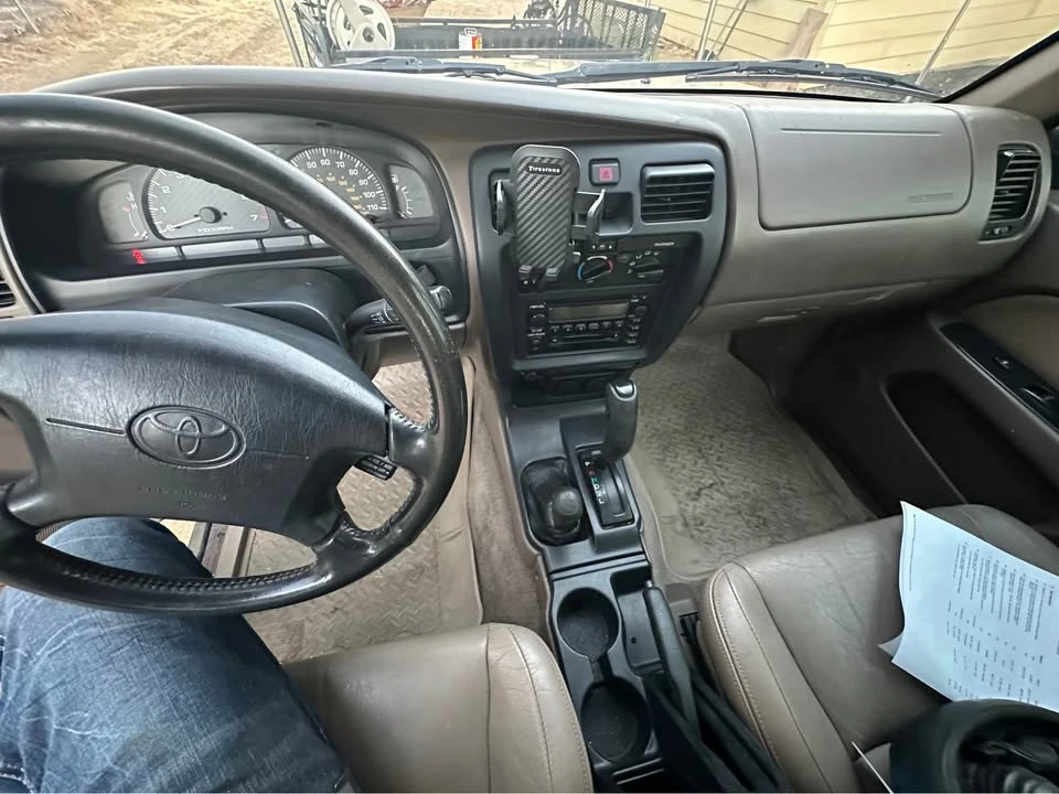 2002 Toyota 4Runner 3rd Gen - Image 8 of 10
