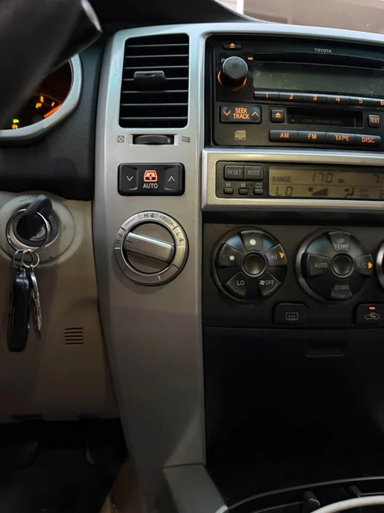 2002 Toyota 4Runner 3rd Gen - Image 12 of 16