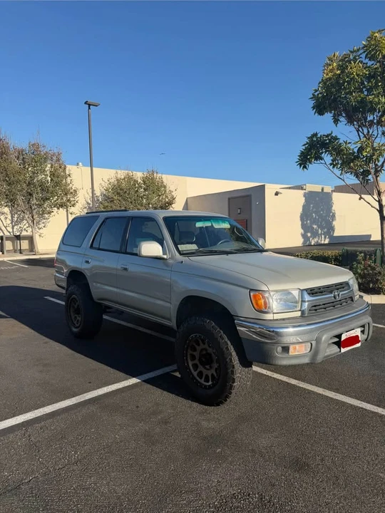 2002 Toyota 4Runner 3rd Gen - Image 2 of 19