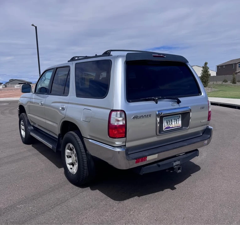 2002 Toyota 4Runner 3rd Gen - Image 4 of 10