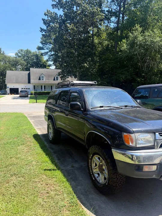 2002 Toyota 4Runner 3rd Gen - Image 2 of 10