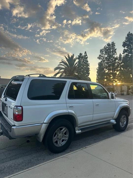 2002 Toyota 4Runner 3rd Gen - Image 4 of 8