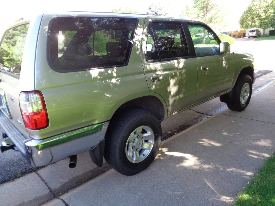 2002 Toyota 4Runner 3rd Gen - Image 3 of 8