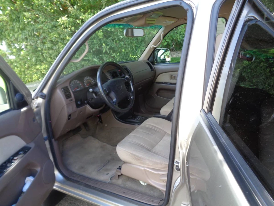 2002 Toyota 4Runner 3rd Gen - Image 5 of 8