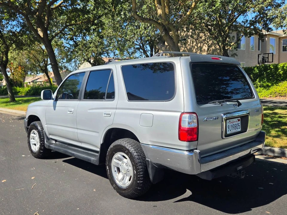 2002 Toyota 4Runner 3rd Gen - Image 3 of 11