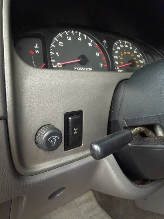 2002 Toyota 4Runner 3rd Gen - Image 14 of 18