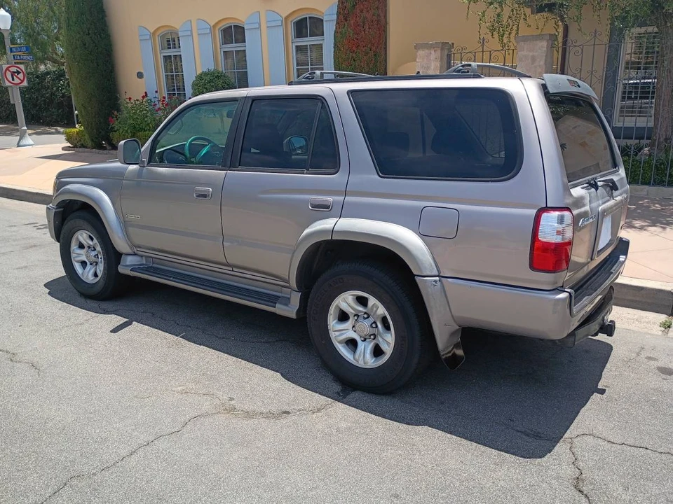 2002 Toyota 4Runner 3rd Gen - Image 5 of 13